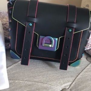 Michael Kors Manhattan Leather Cross body bag